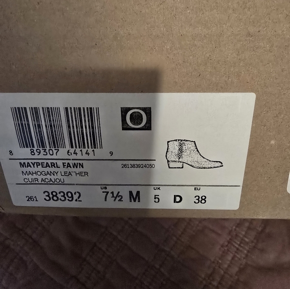 Clarks - Picture 3 of 3